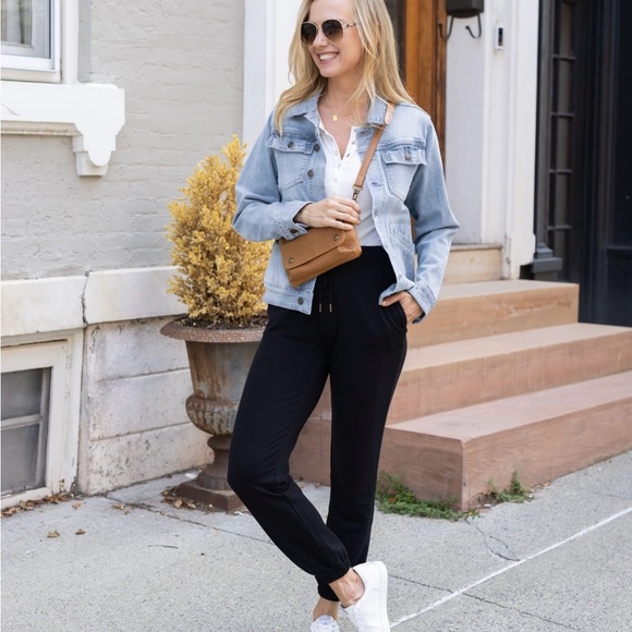 Grace & Lace Black Signature Soft Set - Picture 3 of 7